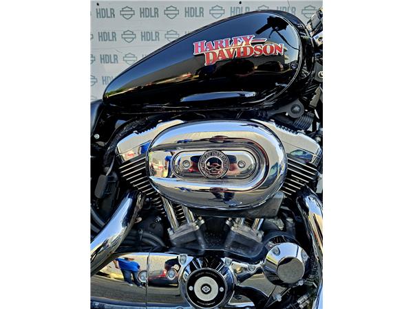 2017 HARLEY-DAVIDSON SUPERLOW