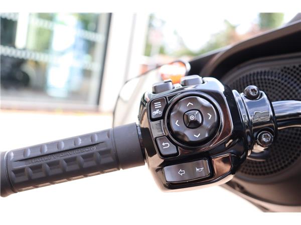 2024 HARLEY-DAVIDSON TOURING FLHX STREET GLIDE