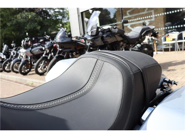 2024 HARLEY-DAVIDSON TOURING FLHX STREET GLIDE