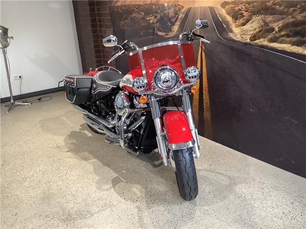 FLI  HYDRA-GLIDE REVIVAL (2024 Icon 1 von 1750