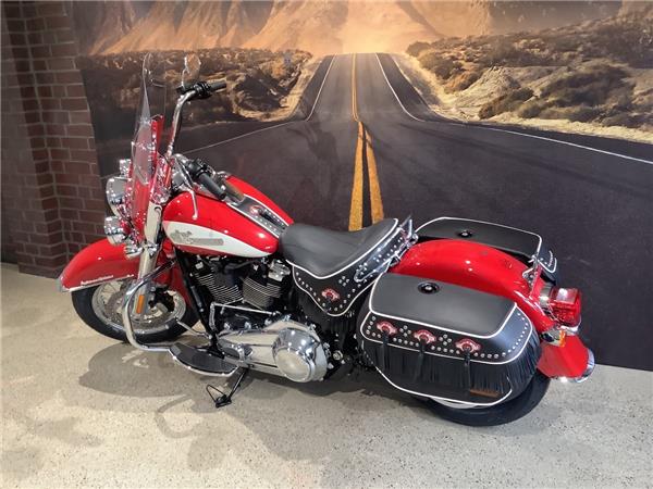 FLI  HYDRA-GLIDE REVIVAL (2024 Icon 1 von 1750
