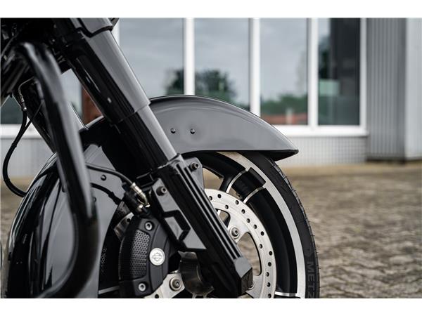 Harley-Davidson Kiel FLHXS Street Glide Special 107 - Jekill&Hyde -