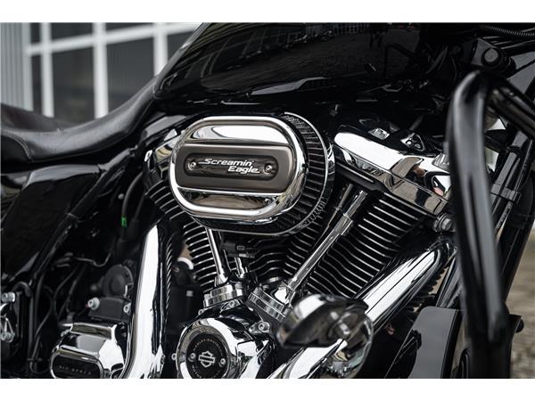 Harley-Davidson Kiel FLHXS Street Glide Special 107 - Jekill&Hyde -
