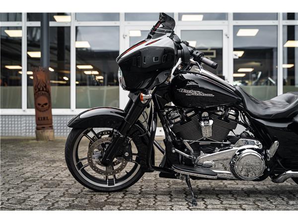 Harley-Davidson Kiel FLHXS Street Glide Special 107 - Jekill&Hyde -