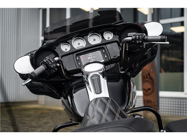 Harley-Davidson Kiel FLHXS Street Glide Special 107 - Jekill&Hyde -