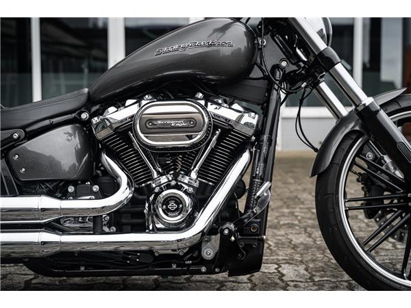 Harley-Davidson Kiel FXBRS Breakout 114cui Heckumbau - Jekill -