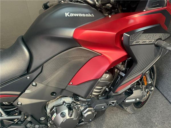 2024 Kawasaki Versys 1000
