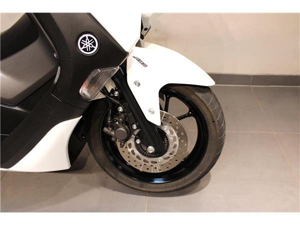 YAMAHA N-MAX 125