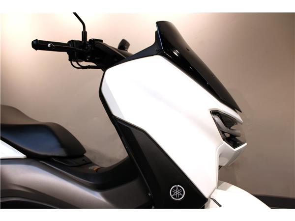 YAMAHA N-MAX 125