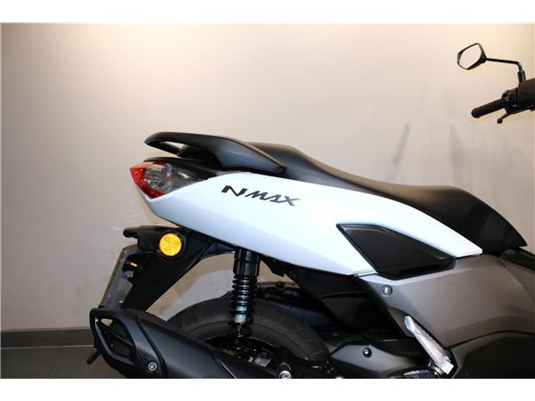 YAMAHA N-MAX 125