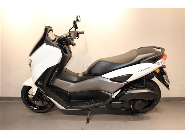 YAMAHA N-MAX 125