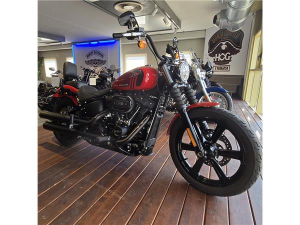 Harley-Davidson Softail-Cruiser STREET BOB 114
