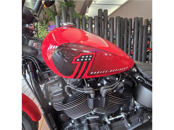Harley-Davidson Softail-Cruiser STREET BOB 114