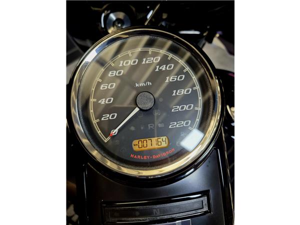 2024 HARLEY-DAVIDSON ROAD KING