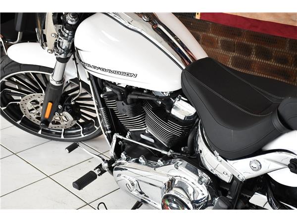 2025 HARLEY-DAVIDSON BREAKOUT 117 