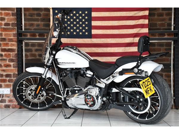2025 HARLEY-DAVIDSON BREAKOUT 117 