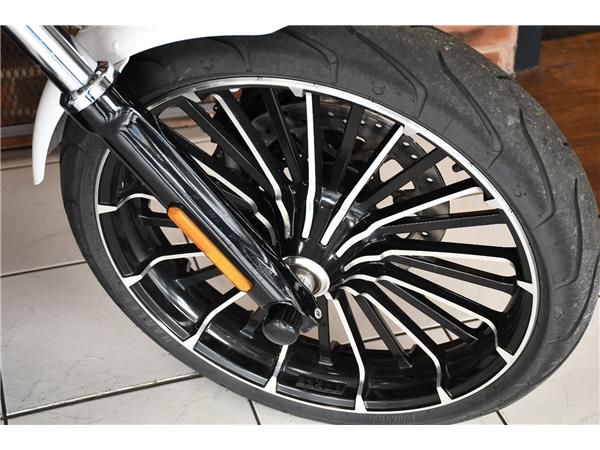 2025 HARLEY-DAVIDSON BREAKOUT 117 