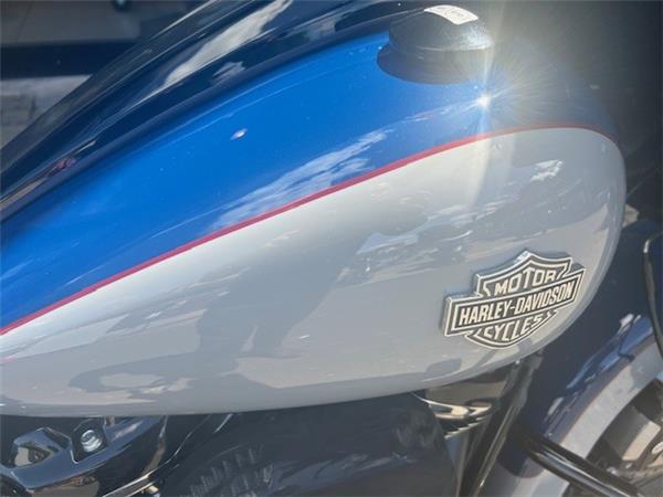  HARLEY-DAVIDSON STREET GLIDE SPECIAL