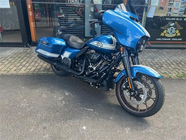  HARLEY-DAVIDSON STREET GLIDE ST