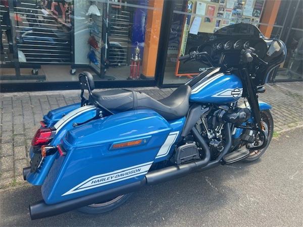  HARLEY-DAVIDSON STREET GLIDE ST