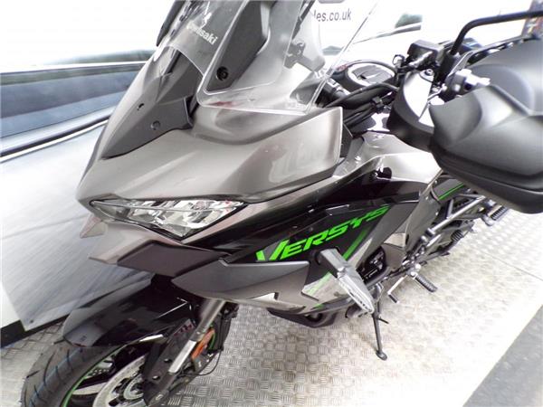 2025 Kawasaki Versys 1100