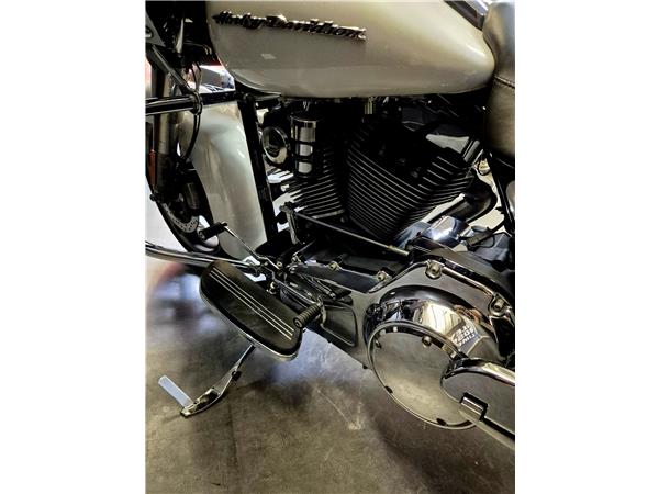 2014 HARLEY-DAVIDSON ROAD GLIDE