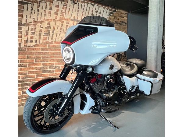 2021 harley-davidson FLHXSE Street Glide CVO 117