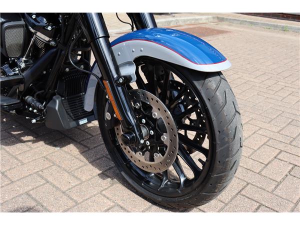 2024 HARLEY-DAVIDSON TRIKE FLRT FREEWHEELER