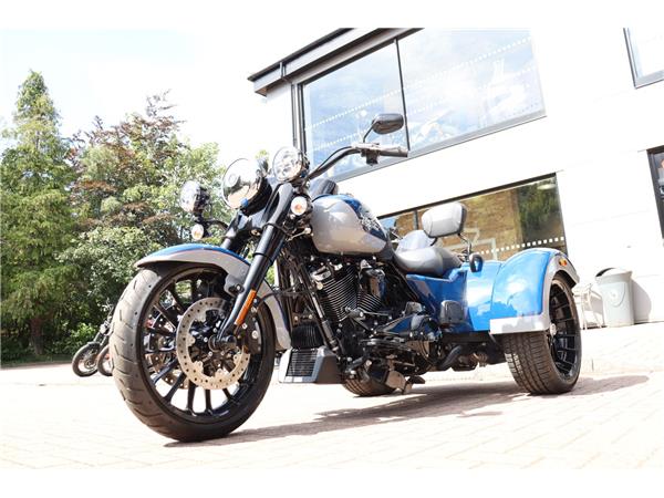 2024 HARLEY-DAVIDSON TRIKE FLRT FREEWHEELER