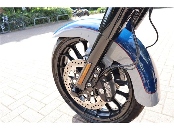 2024 HARLEY-DAVIDSON TRIKE FLRT FREEWHEELER