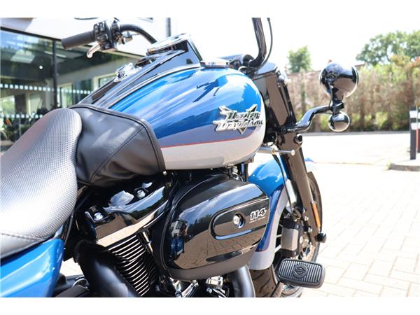 2024 HARLEY-DAVIDSON TRIKE FLRT FREEWHEELER