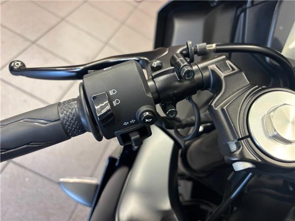 2025 YAMAHA YZF R125