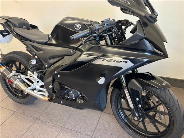 2025 YAMAHA YZF R125