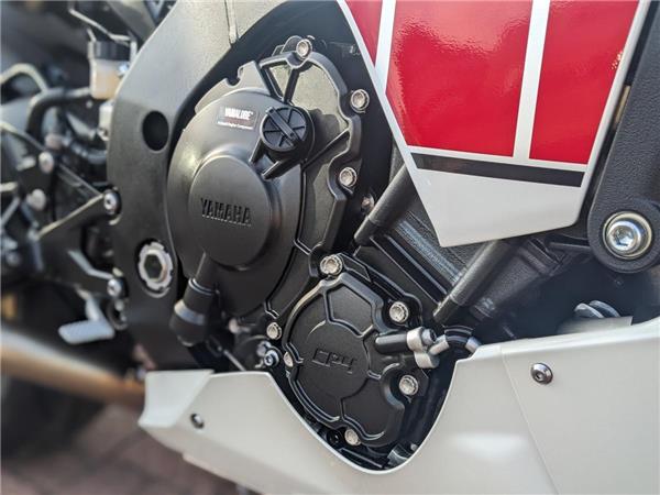 2023 Yamaha R1
