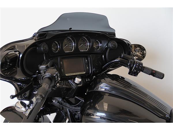 FLHXSE STREET GLIDE CVO MY2017