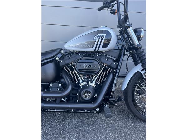 2021 HARLEY-DAVIDSON STREET BOB