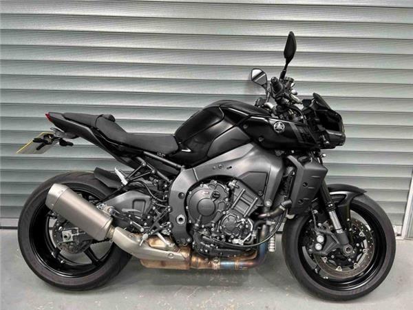 2022 Yamaha MT-10 BLACK