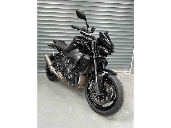 2022 Yamaha MT-10 BLACK