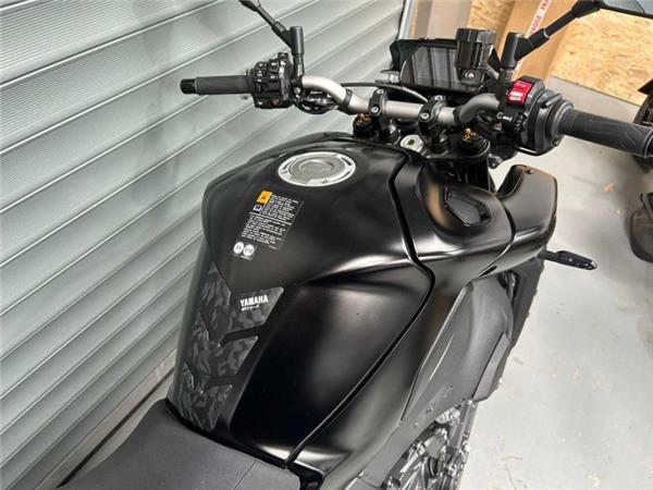 2022 Yamaha MT-10 BLACK