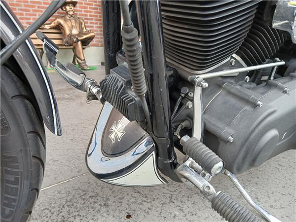 2012 HARLEY-DAVIDSON STREET BOB