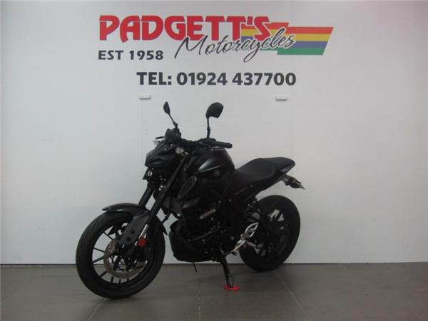 2024 Yamaha MT-125 BLACK