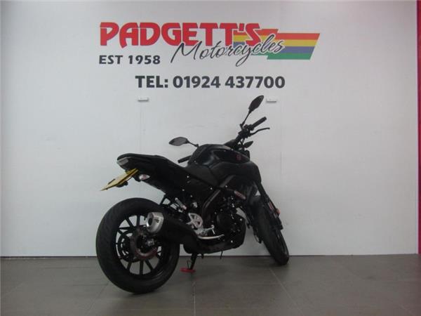 2024 Yamaha MT-125 BLACK