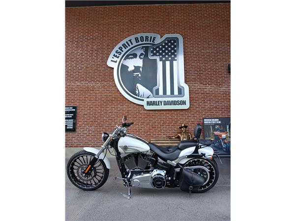 2017 HARLEY-DAVIDSON BREAKOUT