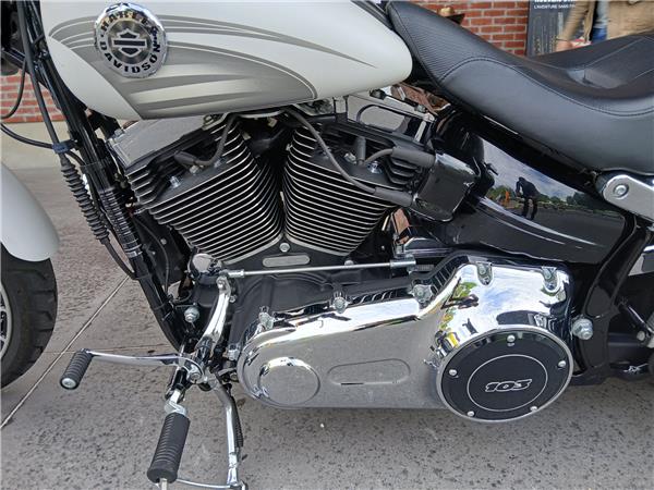 2017 HARLEY-DAVIDSON BREAKOUT
