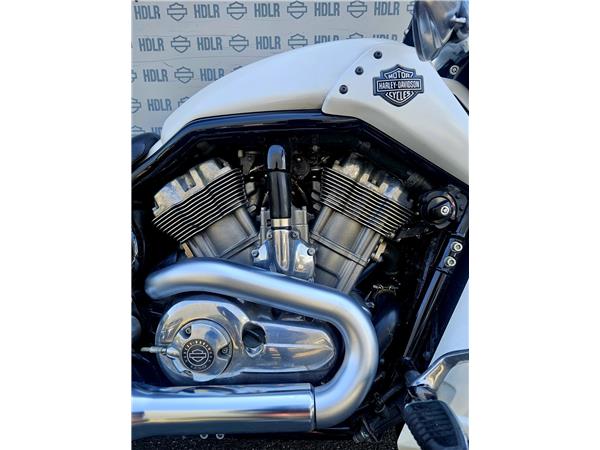2012 HARLEY-DAVIDSON MUSCLE