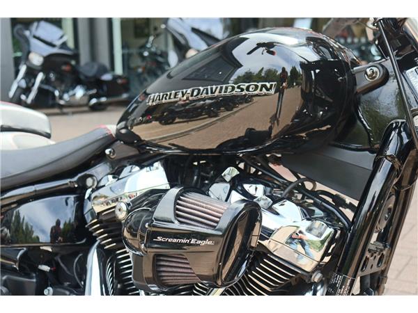 2018 HARLEY-DAVIDSON SOFTAIL FXBR BREAKOUT