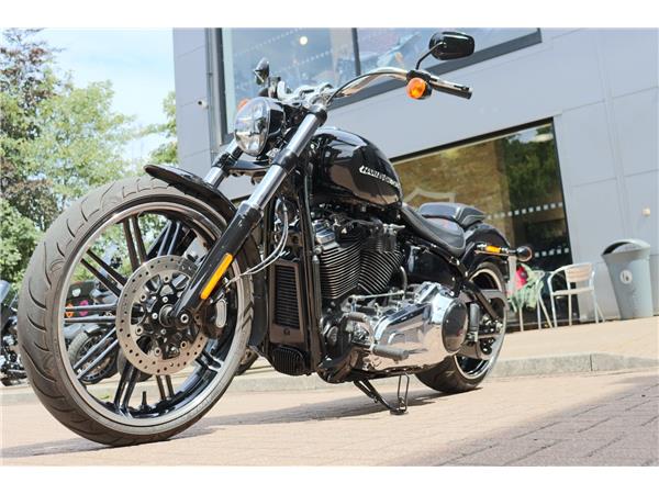 2018 HARLEY-DAVIDSON SOFTAIL FXBR BREAKOUT