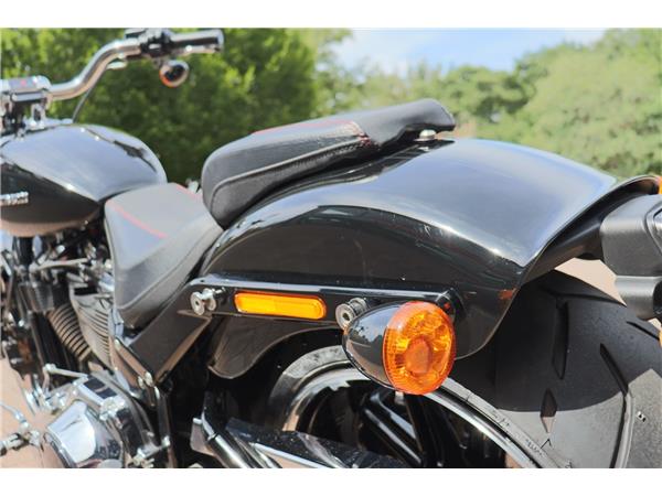 2018 HARLEY-DAVIDSON SOFTAIL FXBR BREAKOUT