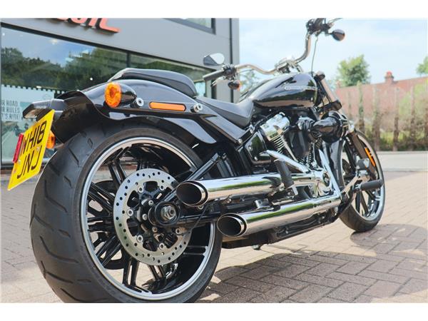 2018 HARLEY-DAVIDSON SOFTAIL FXBR BREAKOUT