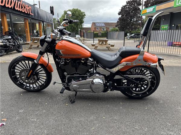2024 HARLEY-DAVIDSON BREAKOUT 117 